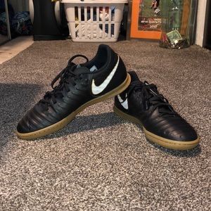 Men’s indoor Nike Tiempo X
